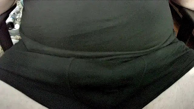 Snapshot of Mpampi chatting on March 11, 12:05 am Mpampi online show from March 11, 12:05 am