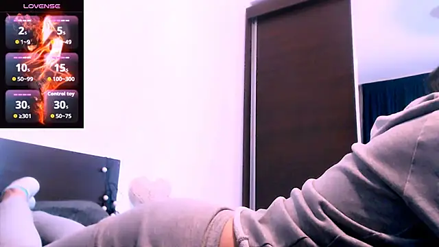 Snapshot of Alina_eve chatting on December 13, 7:53 pm Alina eve online show from December 13, 7:53 pm