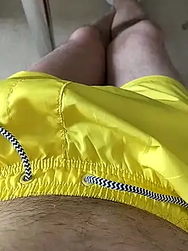 Snapshot of Mafiotul27 chatting on May 3, 2:01 pm Mafiotul27 online show from May 3, 2:01 pm