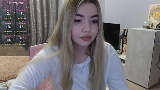 maaaay20 online show from February 27, 2:32 pm