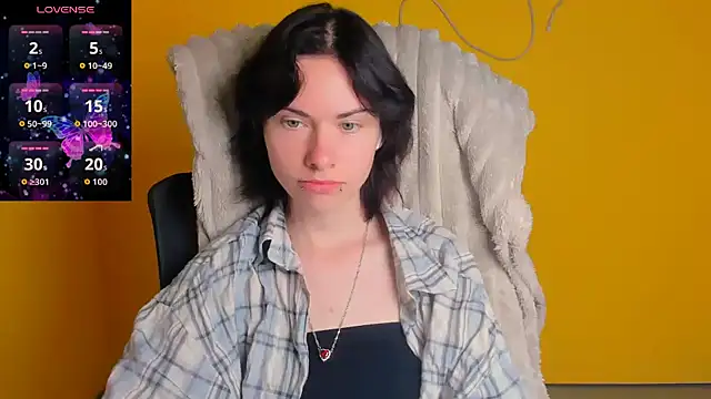Snapshot of Fiona_Night chatting on May 6, 5:14 am Fiona Night online show from May 6, 5:14 am