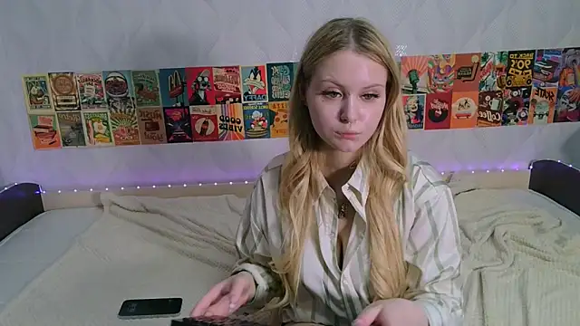 Snapshot of Beatrice_7 chatting on March 6, 2:40 pm Beatrice 7 online show from March 6, 2:40 pm