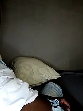 Snapshot of menzix96 chatting on November 13, 6:40 pm menzix96 online show from November 13, 6:40 pm