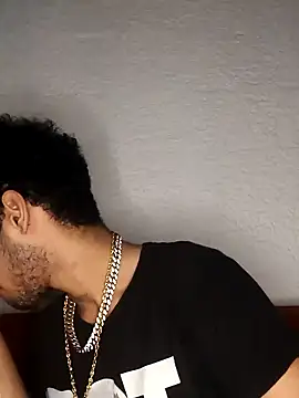 Snapshot of John_los666_hot chatting on March 6, 4:07 pm John los666 hot online show from March 6, 4:07 pm