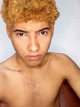 Snapshot of John_los666_hot chatting on March 11, 5:35 pm John los666 hot online show from March 11, 5:35 pm