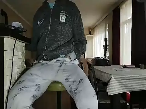 Snajperbaba online show from April 21, 4:34 pm