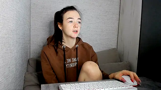 Snapshot of imyourdreams chatting on September 26, 1:15 pm imyourdreams online show from September 26, 1:15 pm