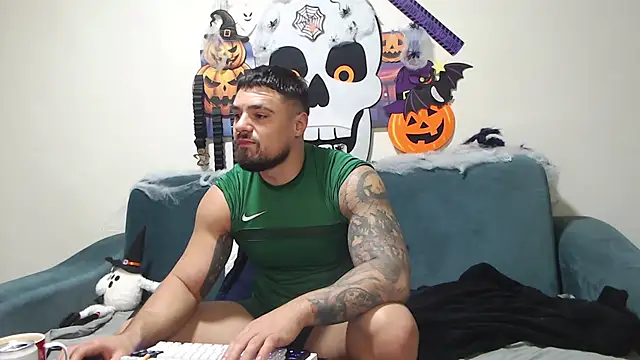 Tiberius hunk online show from November 2, 6:16 am