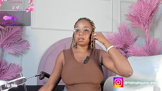 Hanaahquinn online show from March 5, 12:01 pm