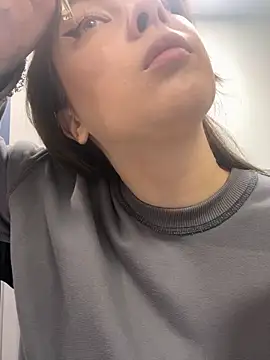 HannaJohnson online show from November 3, 6:03 am