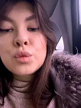 HannaJohnson online show from November 13, 5:50 am