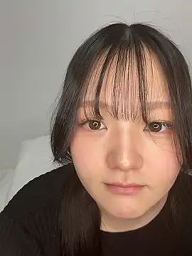 MinaKubo online show from May 1, 10:09 am