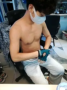 kiwibridy2 online show from October 11, 3:39 am