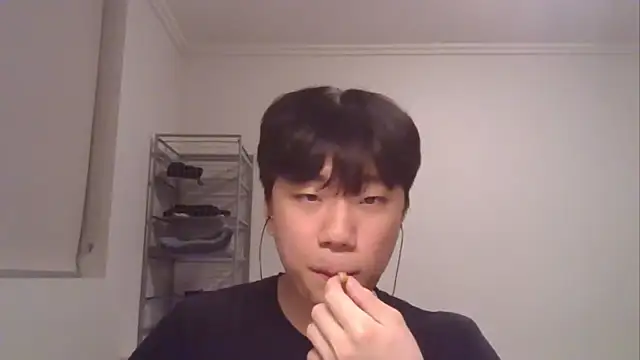 sdamvo2 online show from March 7, 1:29 pm