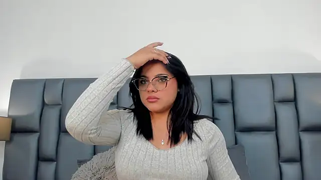 LunaSotto online show from March 12, 7:38 pm