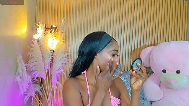 AlexiaAbbey online show from April 16, 9:39 pm