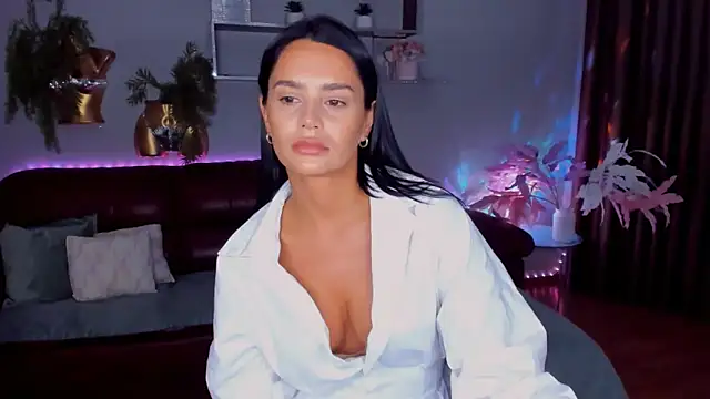 Snapshot of DanaSincere chatting on May 19, 4:08 am DanaSincere online show from May 19, 4:08 am