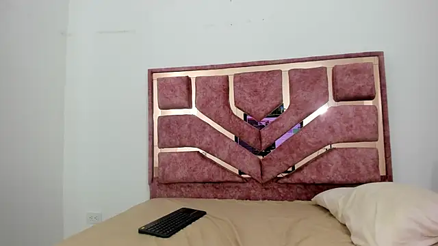 emilyy cooperr online show from March 20, 6:19 am