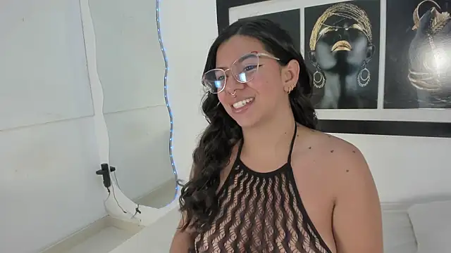 emilyy cooperr online show from September 15, 1:00 pm