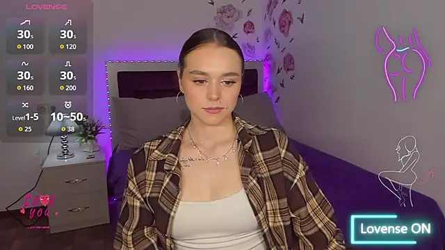 Snapshot of EmelyMason chatting on May 3, 7:36 am EmelyMason online show from May 3, 7:36 am