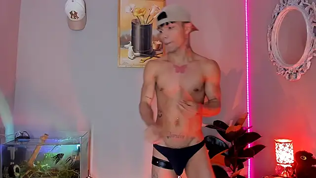 CRAZY-BOY99 online show from September 22, 6:32 pm