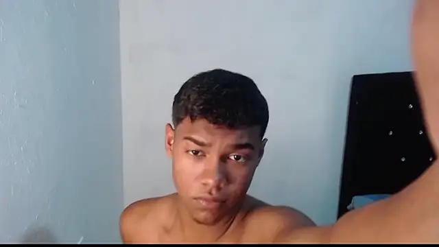 Jampier sexyboy online show from March 8, 8:25 pm