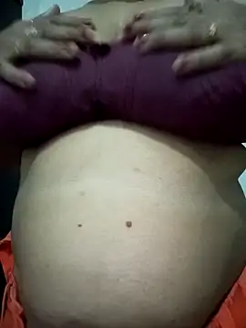 Snapshot of Neha-Bhabhi-Rasily chatting on April 26, 4:37 pm Neha-Bhabhi-Rasily online show from April 26, 4:37 pm