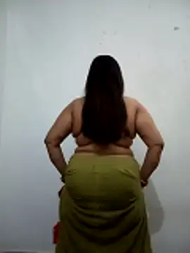 Snapshot of Neha-Bhabhi-Rasily chatting on May 4, 3:41 pm Neha-Bhabhi-Rasily online show from May 4, 3:41 pm