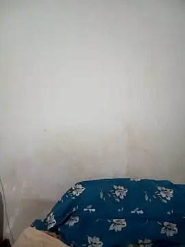 Snapshot of Neha-Bhabhi-Rasily chatting on May 6, 1:05 pm Neha-Bhabhi-Rasily online show from May 6, 1:05 pm