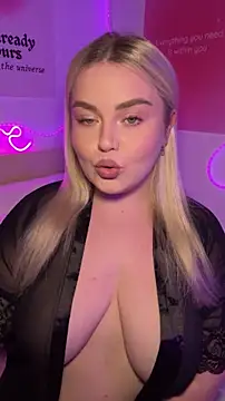 Snapshot of April_Vancee chatting on June 9, 4:40 pm April Vancee online show from June 9, 4:40 pm
