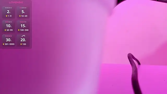 Snapshot of playfulcurvy chatting on November 1, 7:16 pm playfulcurvy online show from November 1, 7:16 pm