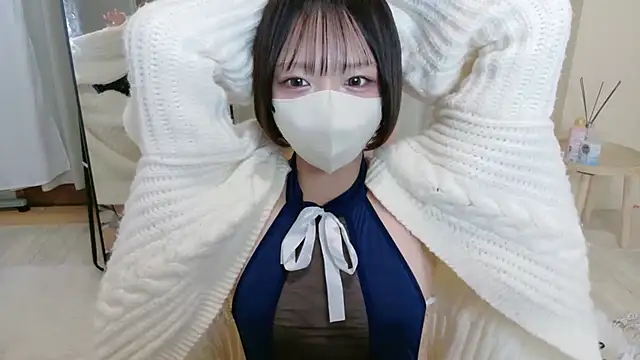 mami-pokoch online show from December 20, 2:40 am