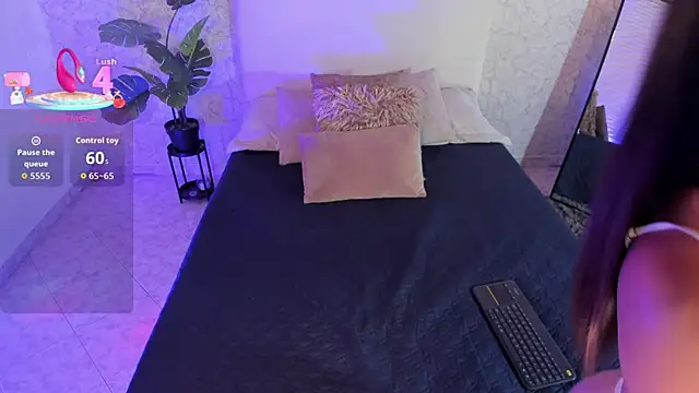 alanarouge online show from June 26, 11:25 am