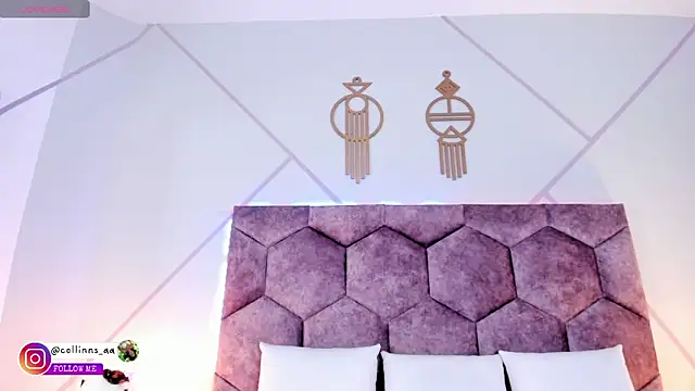 aurora collinss  online show from November 19, 12:49 pm