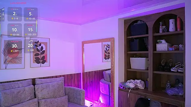 JulesBenett online show from February 13, 11:39 am