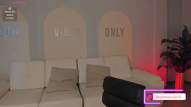 MaddisonCollins online show from December 18, 11:05 am