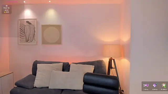 MaddisonCollins online show from April 8, 7:25 pm