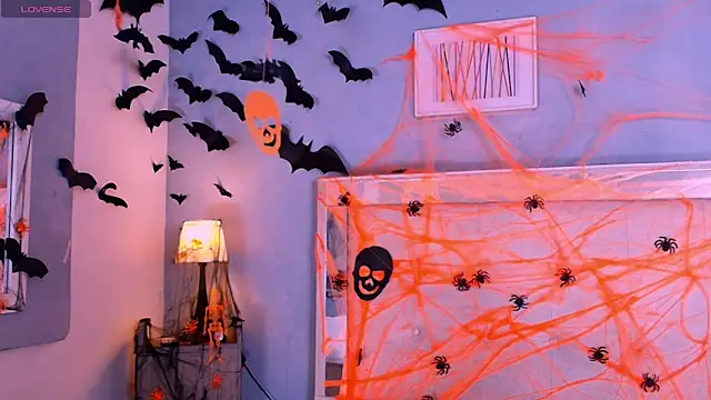 Snapshot of Emily_Castillo_1 chatting on October 25, 5:26 am Emily Castillo 1 online show from October 25, 5:26 am