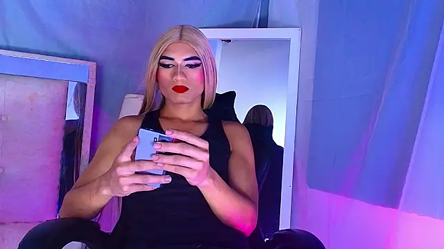 Emily Castillo 1 online show from February 11, 4:17 am