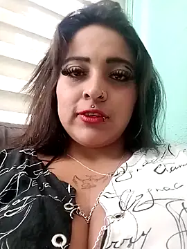 Sarah917 online show from March 4, 4:24 pm