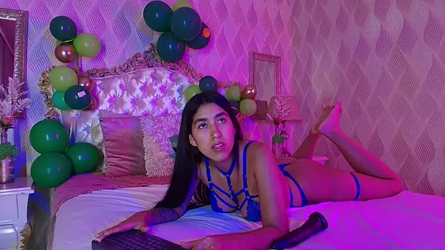 Mia Montess online show from March 16, 1:49 pm