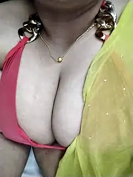 Snapshot of pyasi_bhabhi02 chatting on November 26, 11:28 pm pyasi bhabhi02 online show from November 26, 11:28 pm