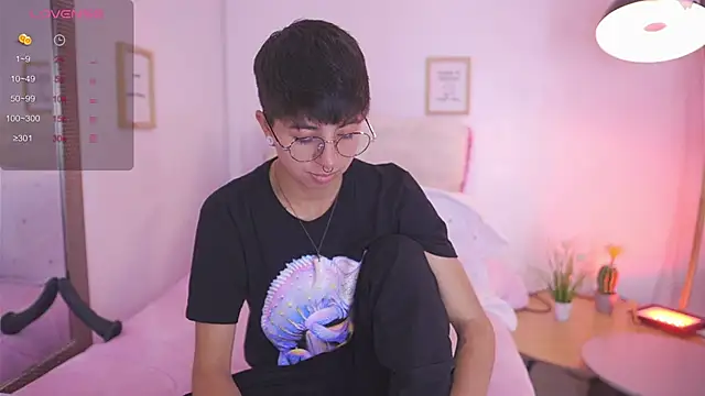 tommy blue online show from October 27, 1:37 pm