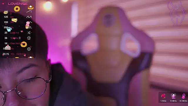 tommy blue online show from April 24, 12:40 pm