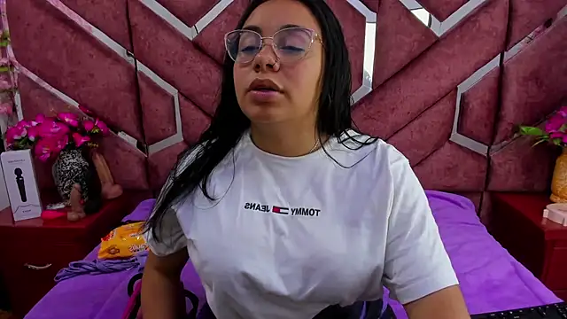  Violeta 18 online show from November 28, 3:20 am