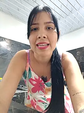 Snapshot of Candy-Body chatting on March 7, 9:17 pm Candy-Body online show from March 7, 9:17 pm