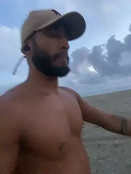 Snapshot of Dasul_ chatting on March 7, 8:13 am Dasul online show from March 7, 8:13 am