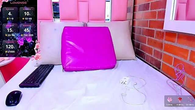 Snapshot of malu_hot69 chatting on March 22, 11:42 am malu hot69 online show from March 22, 11:42 am