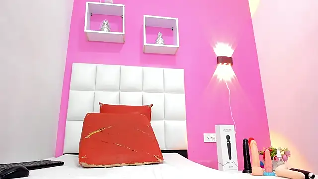 Snapshot of malu_hot69 chatting on September 11, 11:32 am malu hot69 online show from September 11, 11:32 am