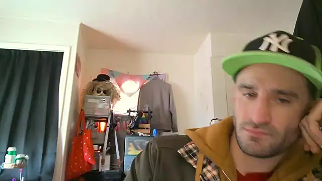 weknowourworth6999 online show from October 2, 6:26 pm